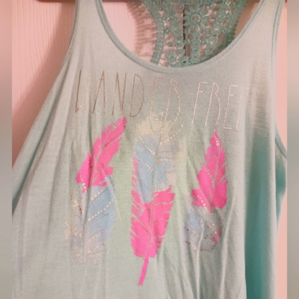 Mint Green Flowy Tank Top, Wander Free w/feathers, No Boundaries, Size L